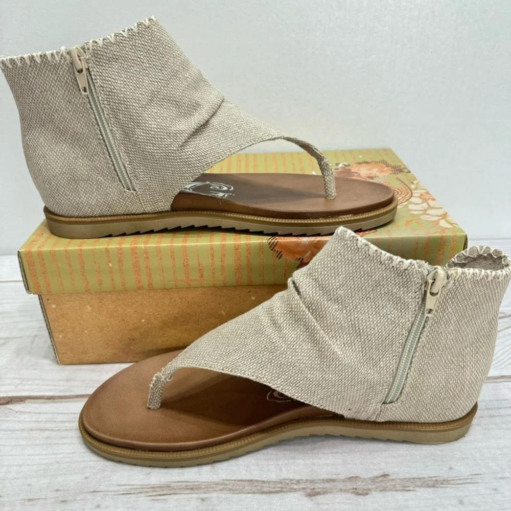 NEW Very G Alexander in Natural Tan Canvas Raw Edge Flat Thong Sandals